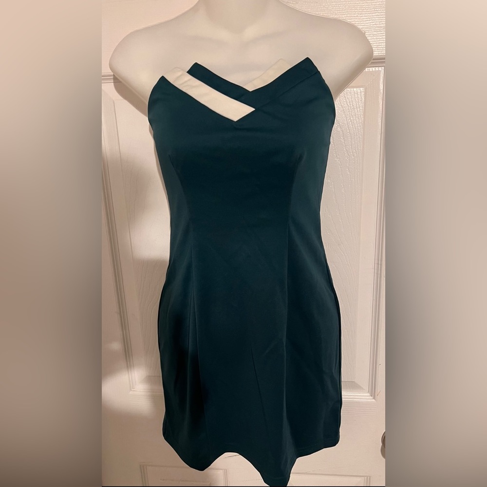 Emerald/Teal strapless mini-dress~Sz. M. ~Unique & Beautiful